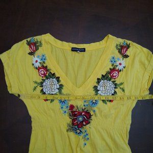 Bright Yellow Embroidered Tunic Top w/ cap sleeves, Boston Proper - Size XS